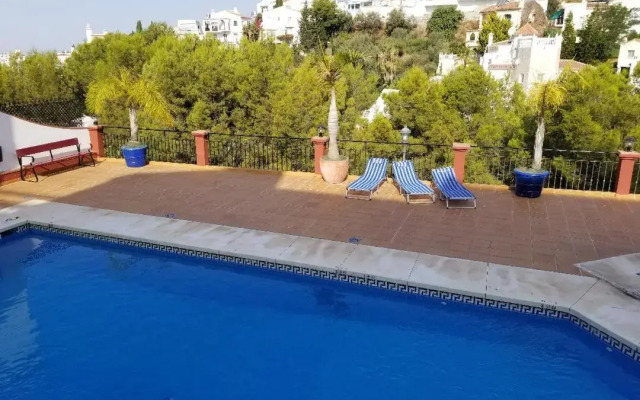 Spacious family villa Aljamar 8a