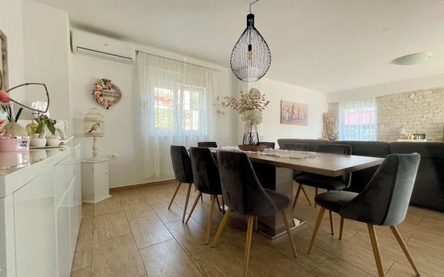 Villa Eternity