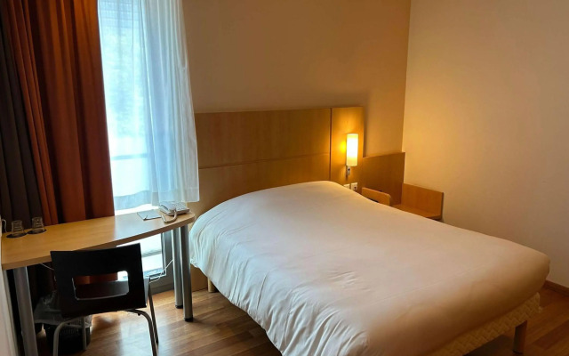 ibis Esch Belval