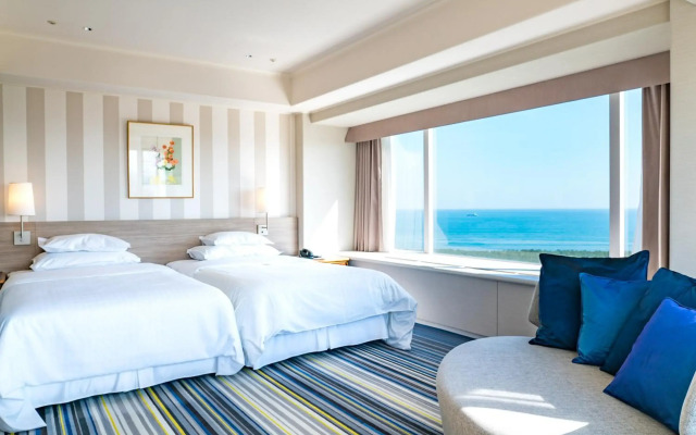 Phoenix Seagaia Ocean Tower