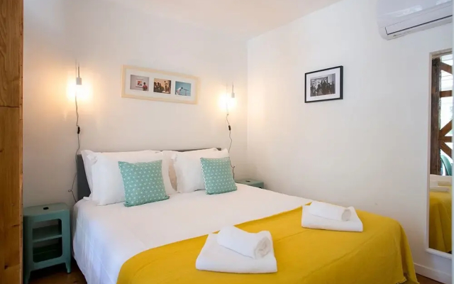 Armada Square I Apartment Rentexperience