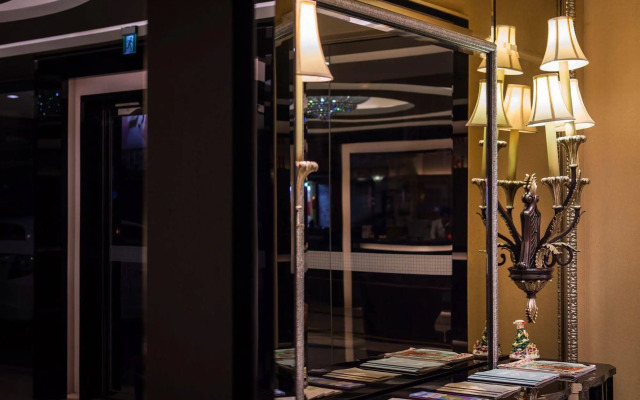 Ren Mei Fashion Hotel