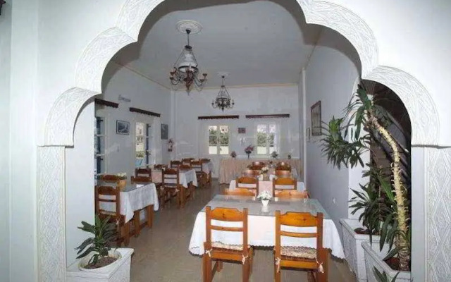 Avra Hotel