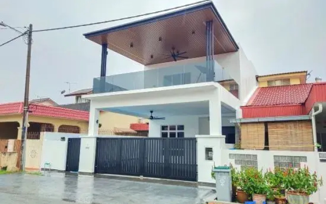 UjongPasir ModenHouse - Karaok/MsgChair/ArcadeGame