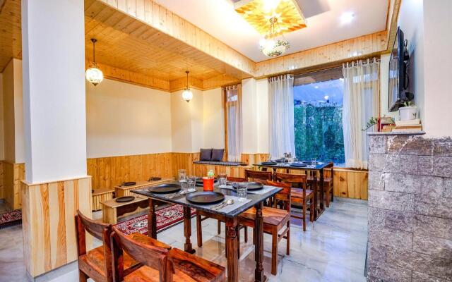 Fabhotel La Kailasha Cottage