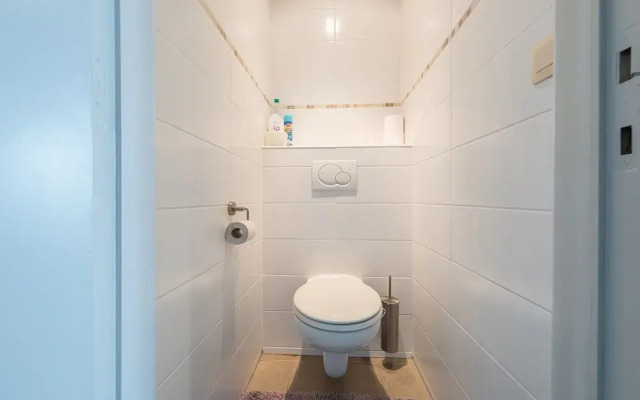 Apartment With sun Facing Terrace