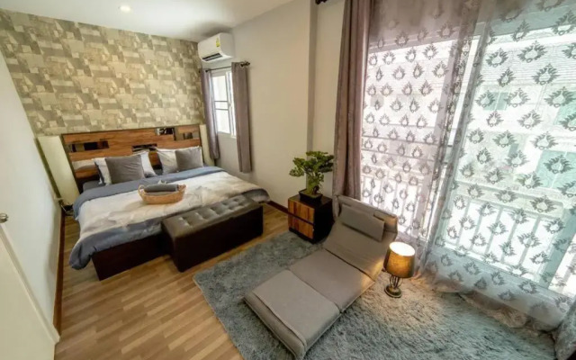 3BRs Townhouse near BigCCentre/Int.School