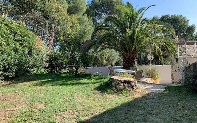 T2 40m2 + jardin à 10min à pied des plages