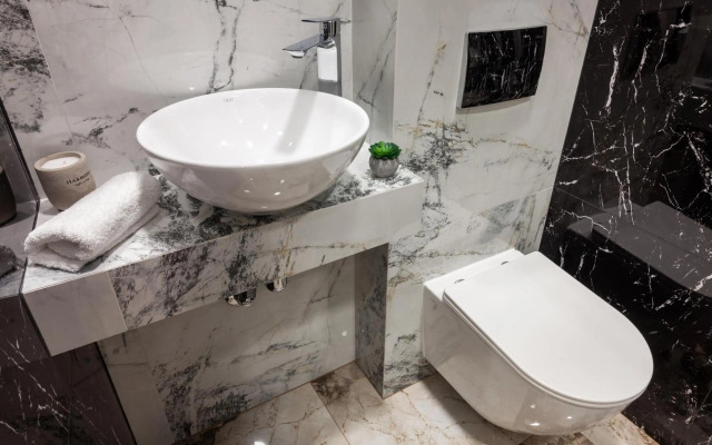 LEOGRAND apartment on Horodotska 45