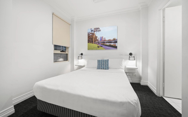 Comfort Apartments Melbourne Central – Guest Rooms – Melbourne