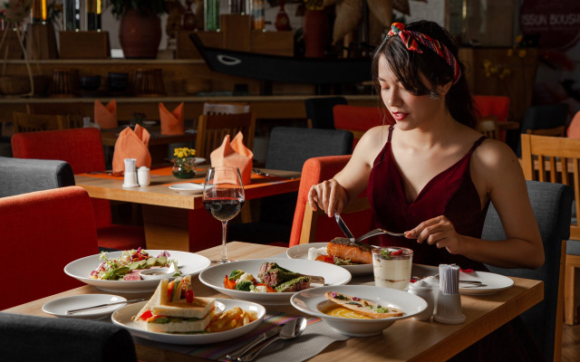 Sala Danang Beach Hotel