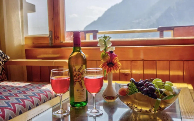 Simi Grand Boutique Hotel