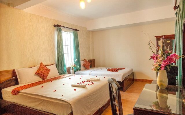 Galaxy 2 Hotel