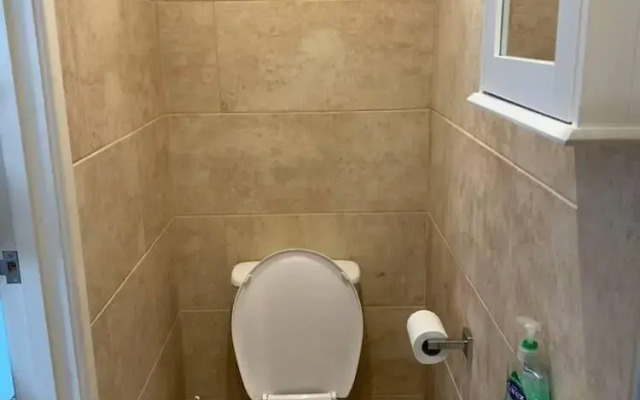 Charming 1-bed Studio in Coventry