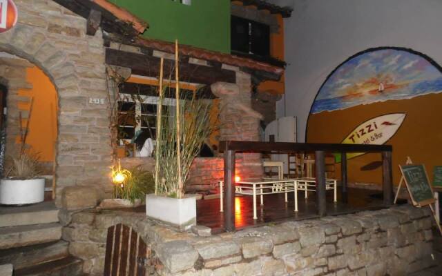 Tizzi Hostel