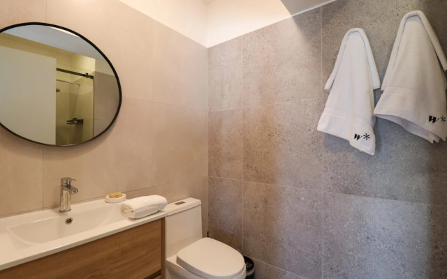 w Artistic 2BR With Balcony in Miraflores