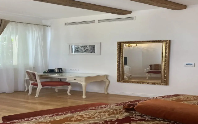 Priska Med Luxury Rooms
