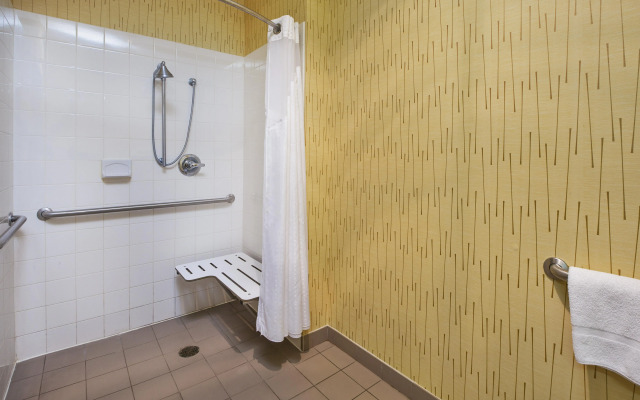 Holiday Inn Express Hotel & Suites Belleville by IHG