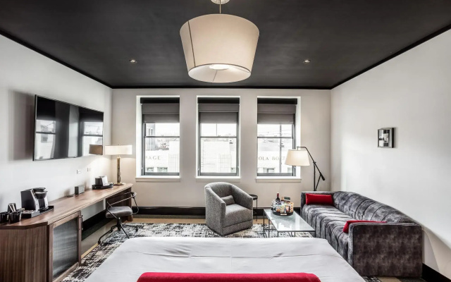 Bottleworks Hotel