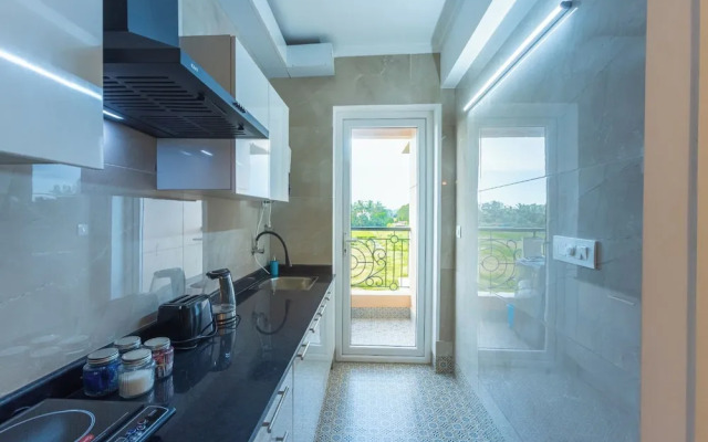 Palm Retreat 1BHK Pool & Field Views