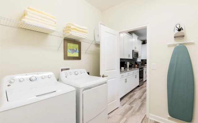 5BR 5BA ChampionsGate Pool Home