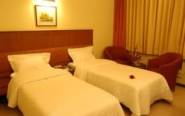 Hotel Solitaire – Guest Rooms – Mumbai