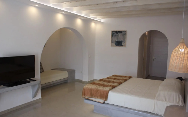 Nicolaus Club Prime Naxian