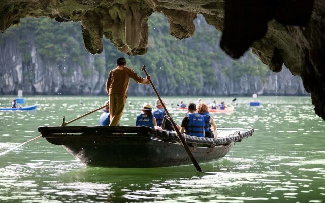 Halong Glory Legend Cruise