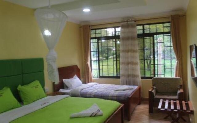 Vienna Woods Holiday Inn Limited