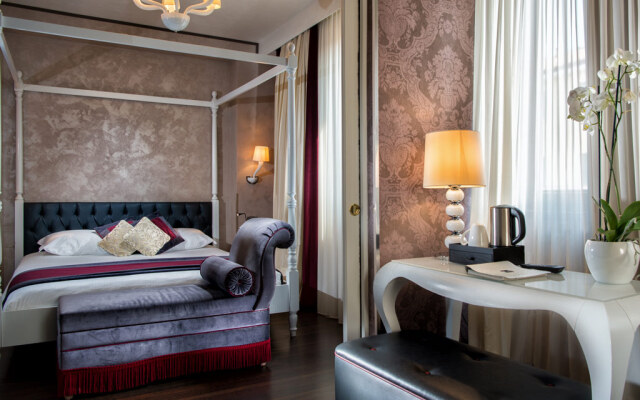 Carnival Palace Hotel