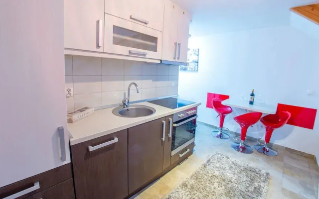 Purple Rain Apartment
