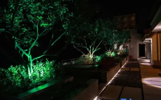 Yichun Meishu Hotel