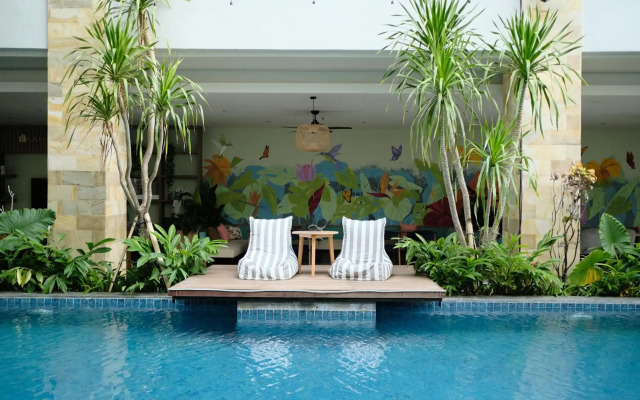 Crystalkuta Hotel - Bali