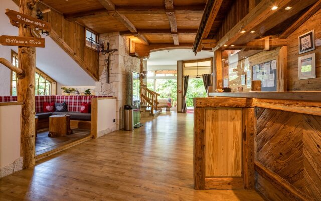 Alm- & Wellnesshotel Alpenhof