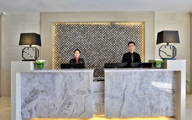 Oriental Hotel