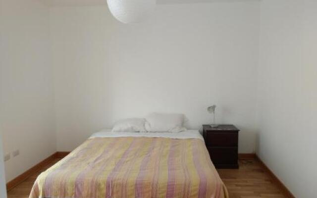 Dormitorio a 10 min de Barranco