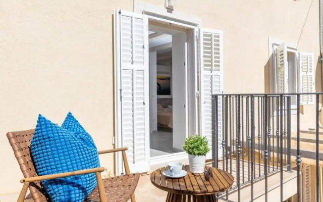 Stunning holiday house in the Old town by Irundo