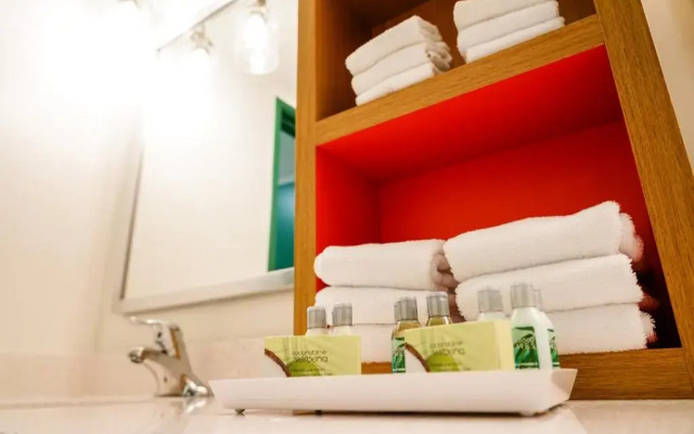 Cedar Point's Castaway Bay