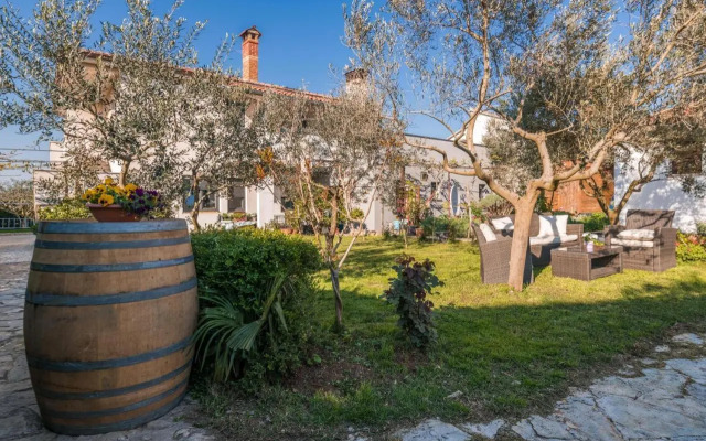 Wine Garden Holiday Home