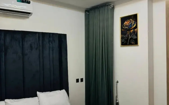 1bed apt With Balcony, Tennis , Snooker and Pool