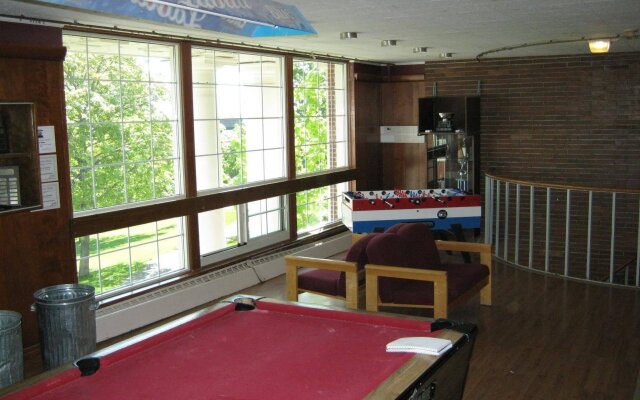UNB Fredericton Summer Accommodations - Hostel