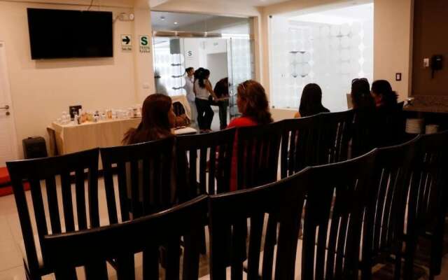 Solec Business Hotel