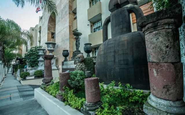 European Life Style Executive Suites & Gallery