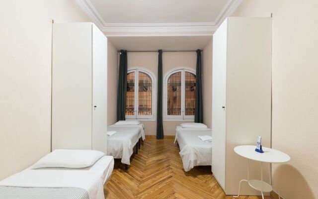 Rooms Argüelles 58