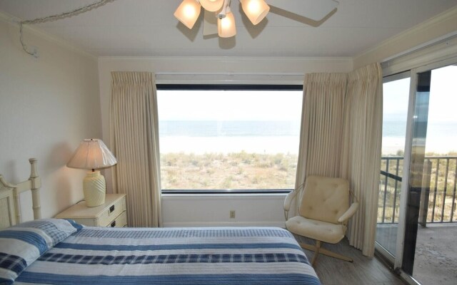 Marigot Beach 209 2 Bedroom Condo by RedAwning