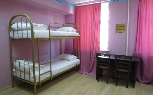 Гиггли Хостел