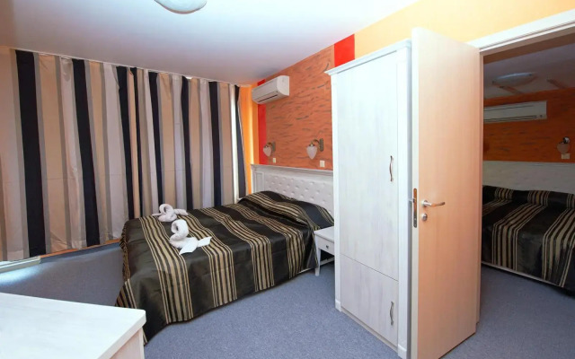 Hotel Paros