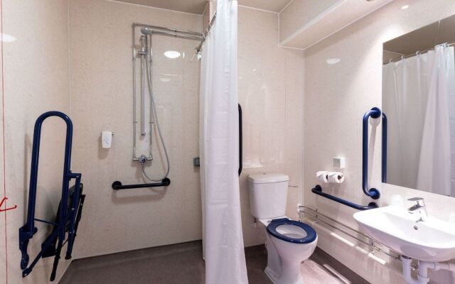 Sessile Oak, Llanelli by Marston's Inns