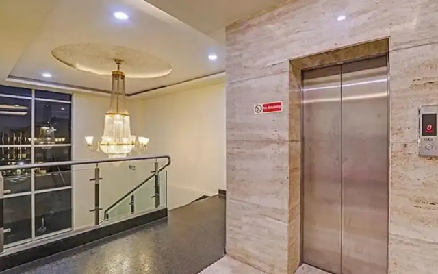 Fabhotel Sam Inn