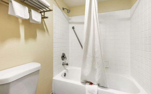 Econo Lodge Chattanooga Northeast - Ooltewah